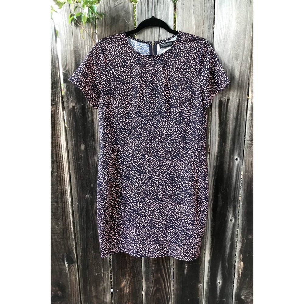 Chic Mod Style Short Sleeve Shift Dress, Size 6 circa mid 2010’s!
